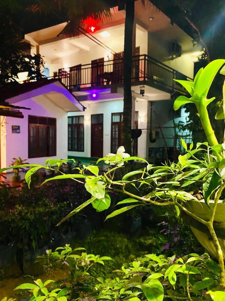 Gihan Guesthouse Mirissa Luaran gambar