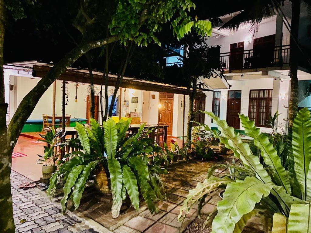 Gihan Guesthouse Mirissa Luaran gambar